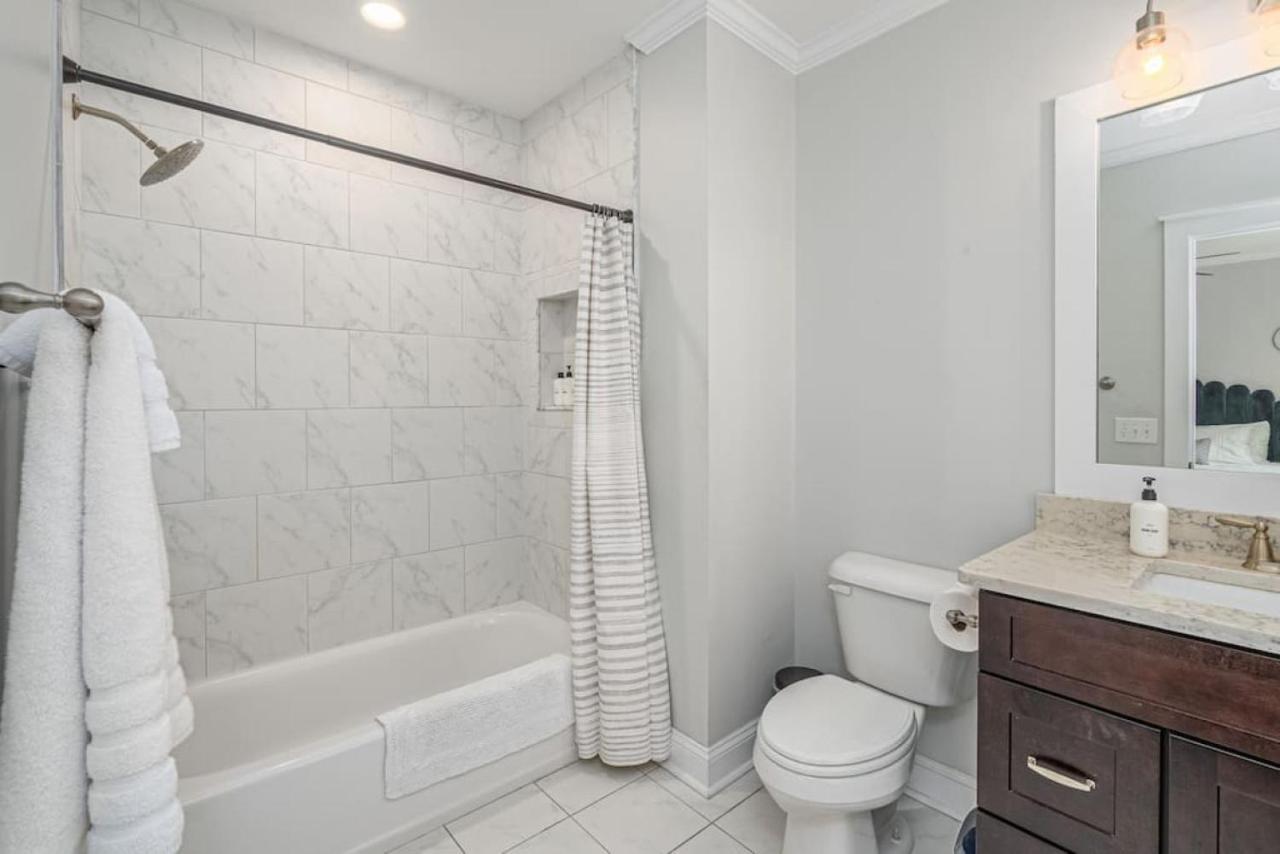 Bohemian Carriage House Villa Savannah Bagian luar foto