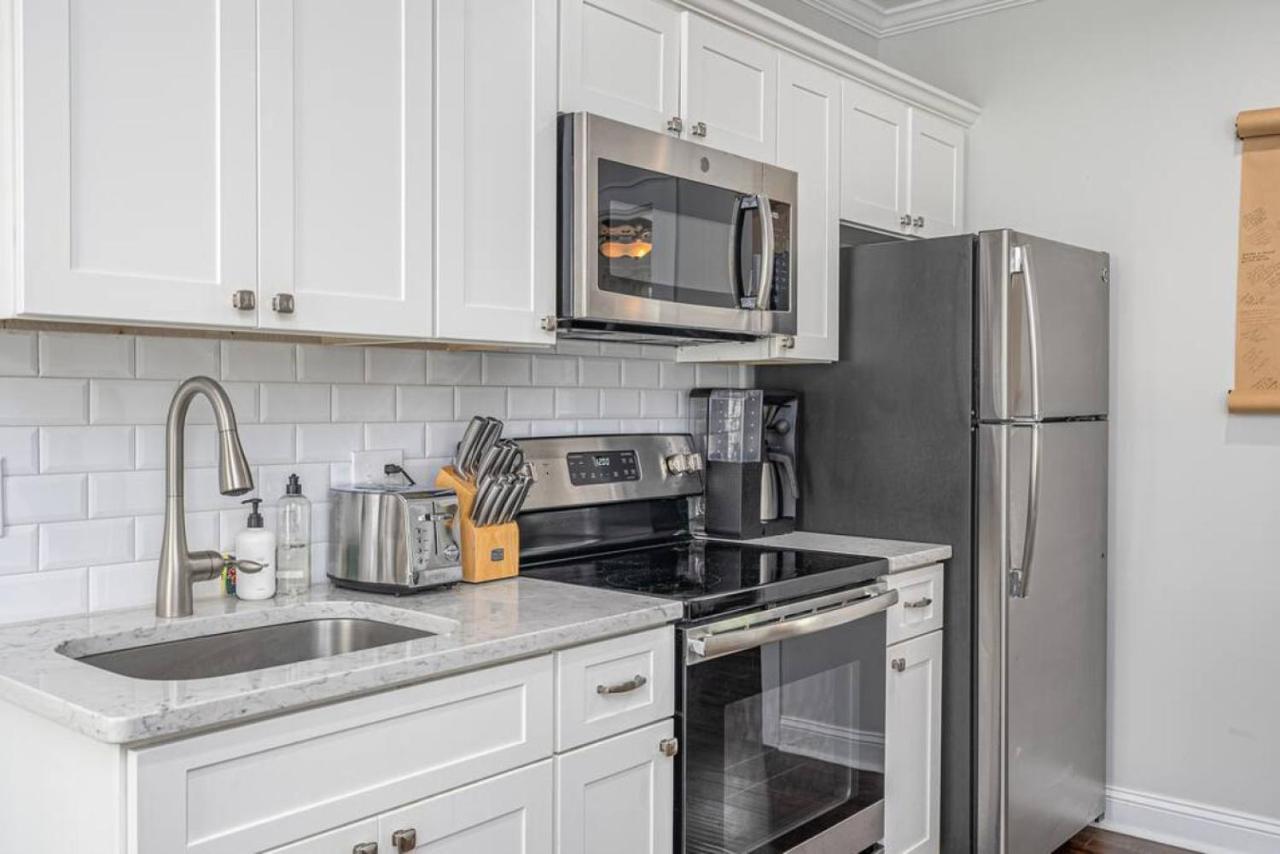 Bohemian Carriage House Villa Savannah Bagian luar foto